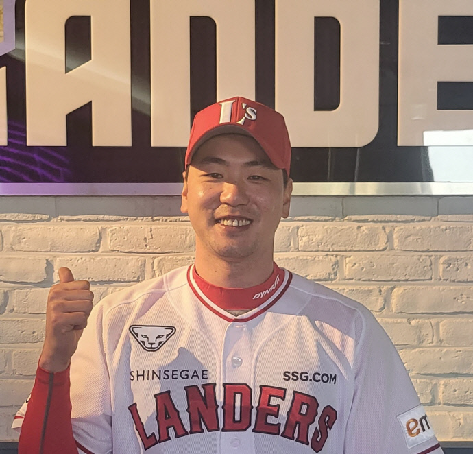 Kim Kwang-hyun of SSG Landers Vows to Live up to Expectations