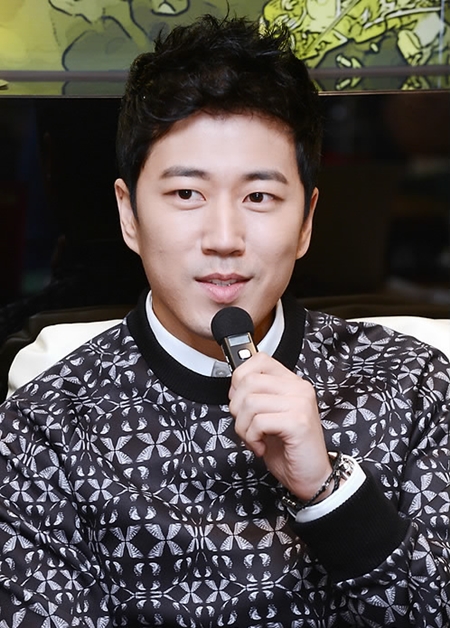 '비밀병기 그녀' 장수원 "젝스키스 <b>재결합</b>? 긍정적으로 이야기 하고 있...