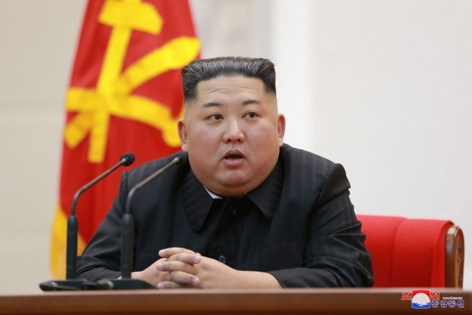 북한 조선중앙통신은 지난 8일 김정은 국무위원장이 71주년 건군절을 맞아 인민무력성을 방문했다고 9일 보도했다. 사진=연합뉴스