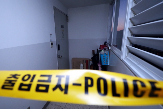 일가족 등 4명 숨진 채 발견된 인천 모 아파트. 연합 자료