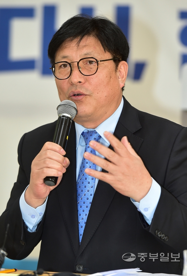 (인천1)도성훈 인천시<b>교육감</b> "<b>선거권 연령 하향</b>에 선거교육 준비중"