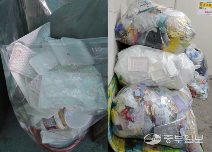인천 연수구 아파트 단지에 적치돼 있는 1회용 재활용 쓰레기 모습.