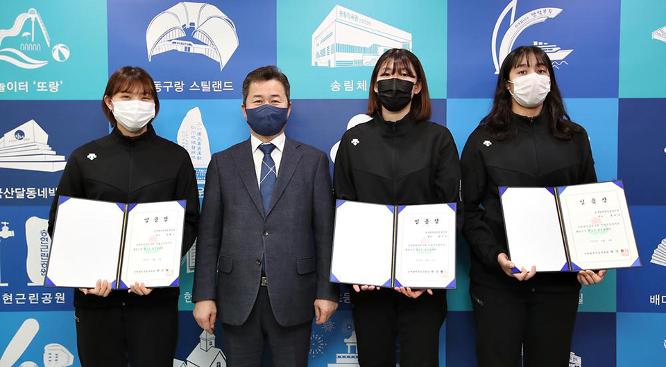 인천 동구 여자태권도부가 윤현승, 장은지, 명미나 선수를 영입했다. 사진=인천 동구청