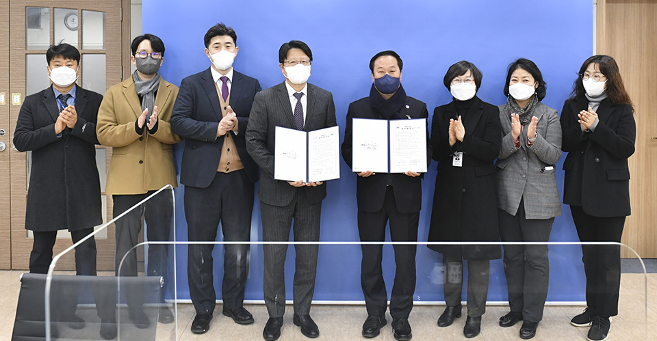 양평군이 지난 18일 국립교통재활병원과 치매 조기 검진 업무협약을 체결했다. 사진=양평군청