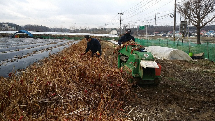 1. 파주시, 봄철 산불예방 농업부산물 파쇄사업 시행