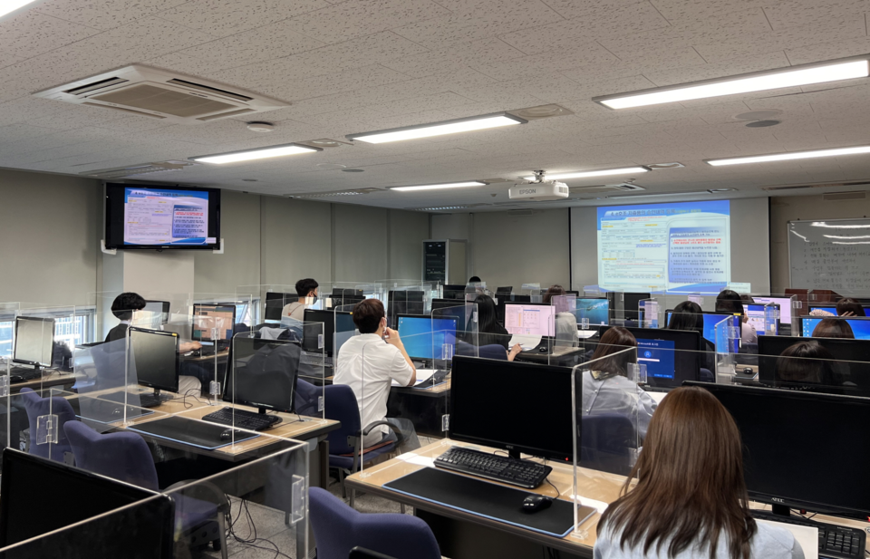 이천시는 직원들의 회계업무 역량 강화를 위해 처음으로 회계처리 실무 교육을 상시 운영한다. 사진=이천시