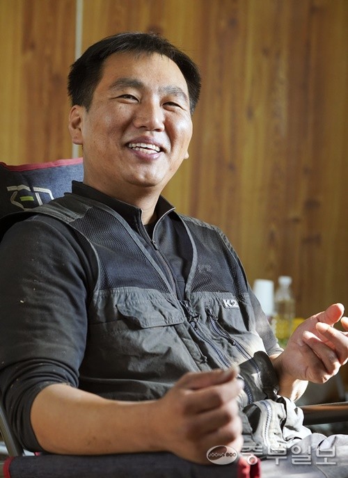 경기농협에서 ‘이달의 새농민’ 상을 수상한 정성철 김포 가현농장 대표가 지난 19일 본보와 인터뷰를 진행했다. 홍기웅 기자