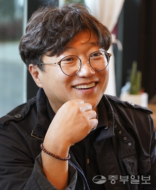 경기농협에서 ‘이달의 새농민’ 상을 수상한 노진성 건우농장 대표가 지난 3일 본보와 인터뷰를 진행했다. 홍기웅 기자