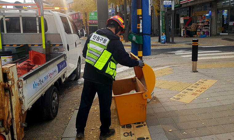 안산시가 내년 3월 15일까지 ‘겨울철 도로제설 대책 기간’을 운영한다. 사진=안산시청