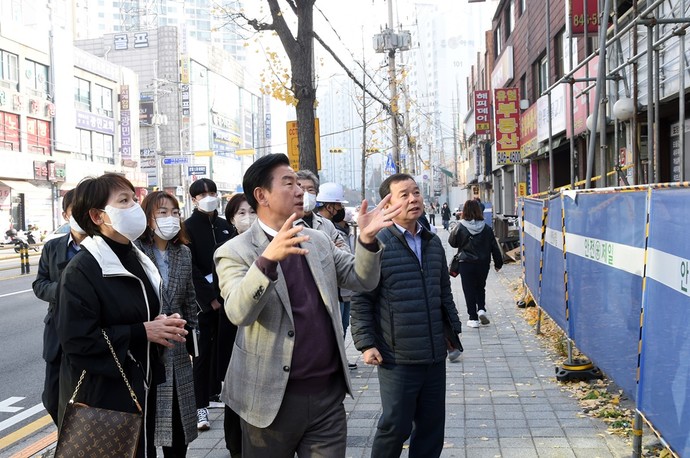 김동근 의정부시장이 현장 중심의 소통 행정을 위한 지속적인 노력의 일환으로 ‘로드체킹’을 운영하고 있다. 사진=의정부시