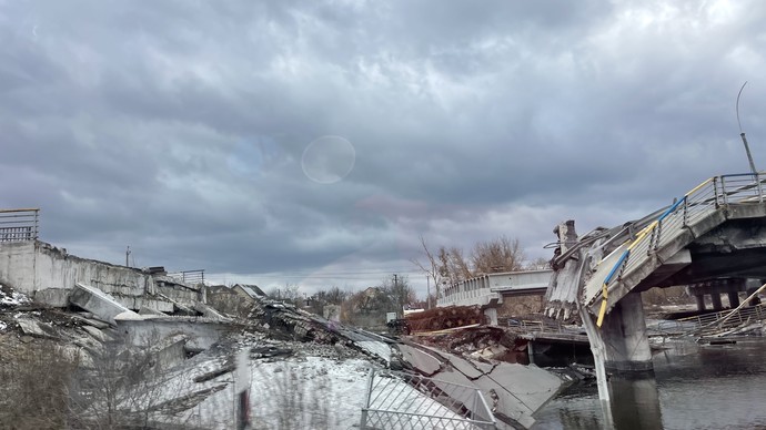 지난달 28일 귀국한 안드리 씨가  보내온 우크라이나 부차 지역 사진. 러시아군의 폭격으로 인해 폐허가 된 건축물들. 