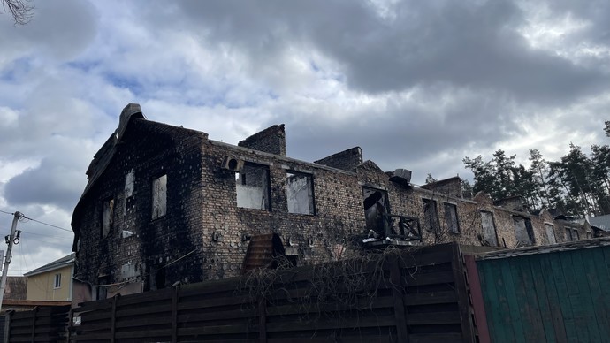 지난달 28일 귀국한 안드리 씨가  보내온 우크라이나 부차 지역 사진. 러시아군의 폭격으로 인해 폐허가 된 건축물들.. 