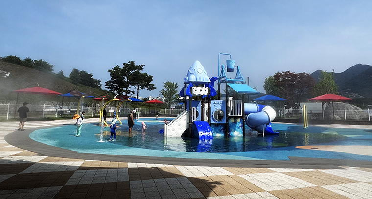 양평군이 맞아 오는 31일까지 물맑은양평종합운동장에 어린이 물놀이장을 운영한다. 사진=양평군청