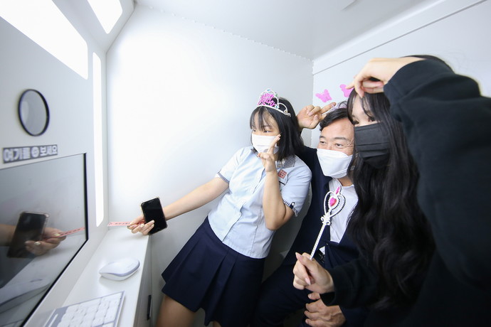 의왕시청소년수련관 꿈누리카페는 10월 10일부터 14일까지 초등학교 6학년을 대상으로 꿈누리카페 체험 주간을 진행한다. 의왕시청소년수련관