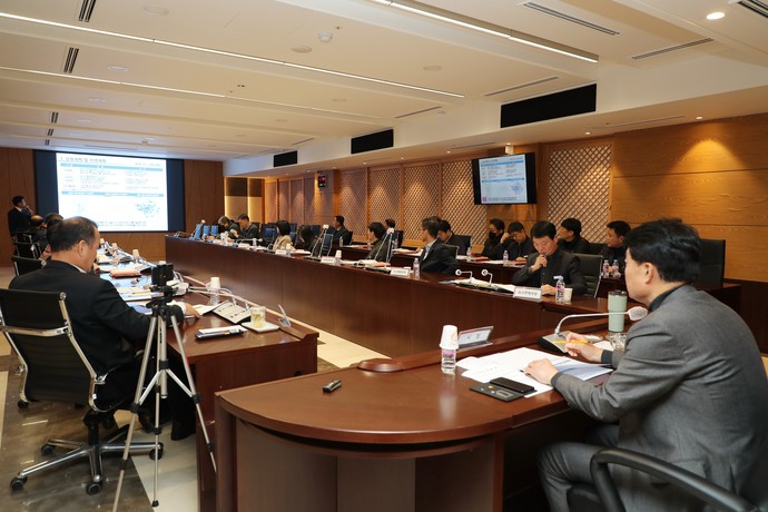 군포시는 지난 13일 ‘금정역 남·북부역사 통합 개발 타당성 평가 용역’ 착수보고회를 개최했다. 사진=군포시청