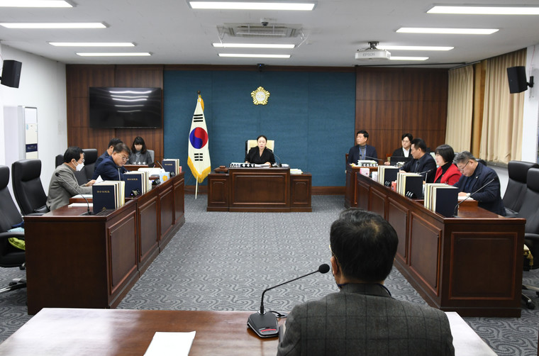 인천미추홀구의회 예산결산특별위원회가 열리고 있다. 사진=인천 미추홀구의회