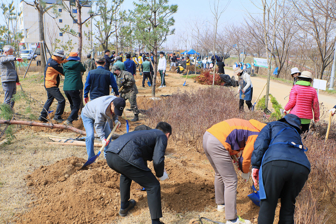평택시 시민과 함께하는 나무심기 행사