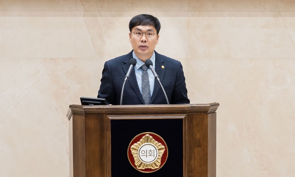 용인특례시의회 임현수 의원이 30일 제282회 임시회 제3차 본회의 5분 자유발언을 통해 마을버스 교통불편 해소와 신갈1지구 공공기여 방안 변경 문제를 지적했다. 사진=용인특례시의회