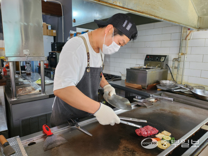 불독스테이크 유석현 대표.