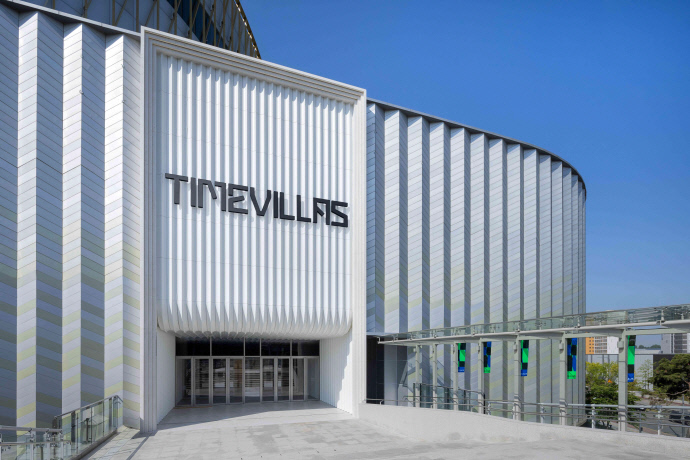 타임빌라스 수원 2층 입구. 사진=롯데백화점