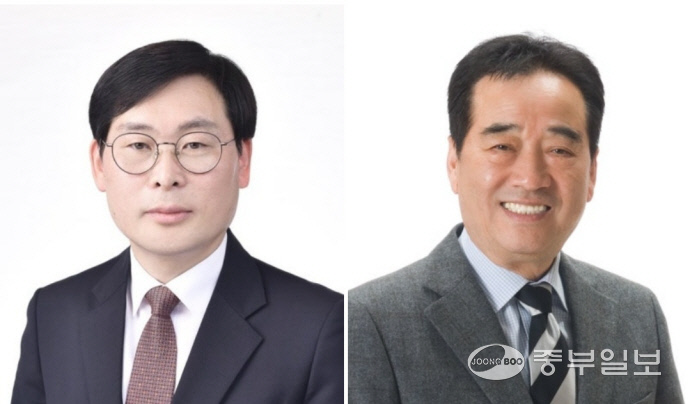 인천 중구의회 후반기 의장에 선출된 이종호(왼쪽) 의원과 부의장 연임에 성공한 정동준 의원.   사진=중구의회