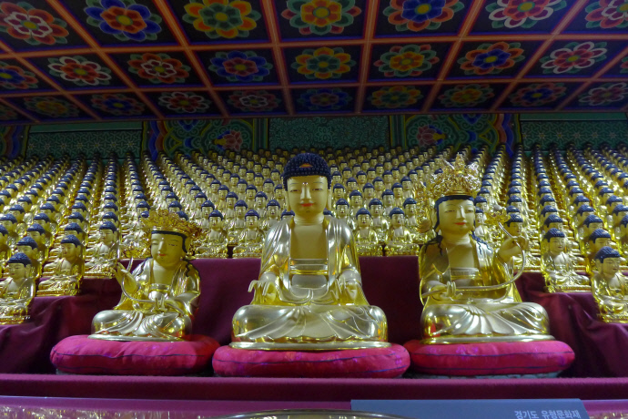 상운사 천불전의 부처님. 사진=박찬희