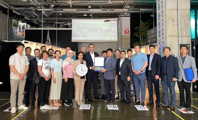 화성시도시형소공인협의회 우즈베키스탄 업무협약 사진=화성시