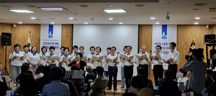 지난 7월 파장동 주민총회에서 식전공연을 하는 파초메아리 모습 