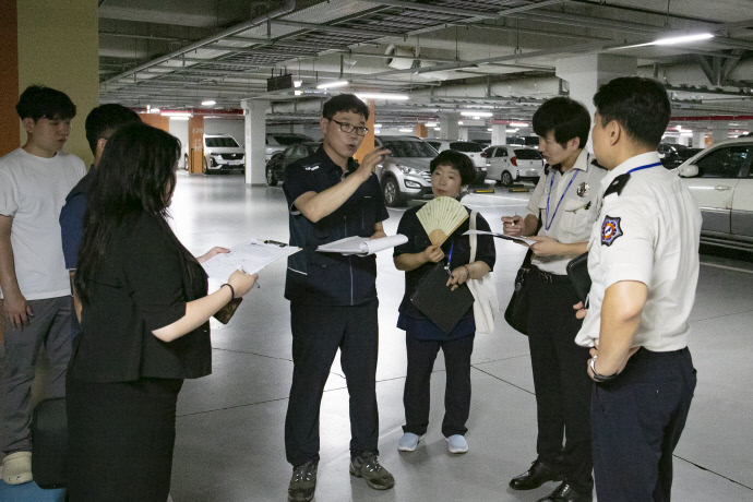8-2 평택시 아파트 지하 전기차 충전시설 합동점검