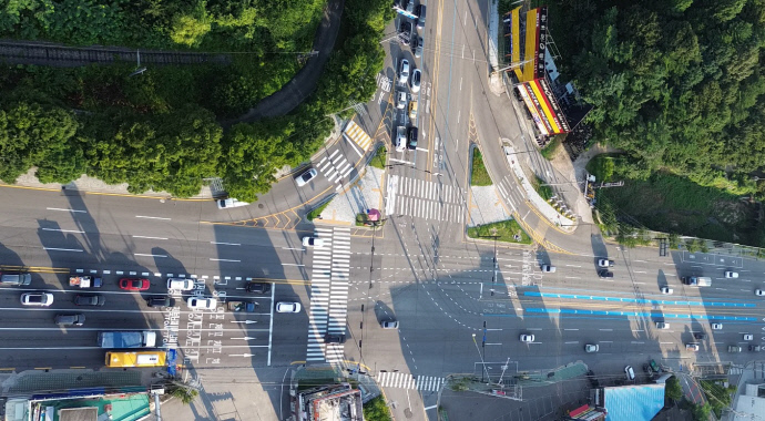 의정부시에서 ‘교통신호체계 최적화 사업’을 위해 항공촬영을 하고 있다. 사진=의정부시