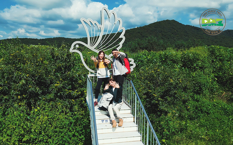 파주 디엠지(DMZ) 평화의 길과 함께 가을 정취 만끽하세요 사진=파주시