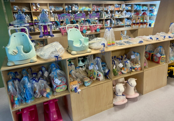 파주시는 11일 금촌어울림센터 1층에 장난감도서관과 아이사랑놀이터 금촌관을 개관했다고 밝혔다. 사진=파주시