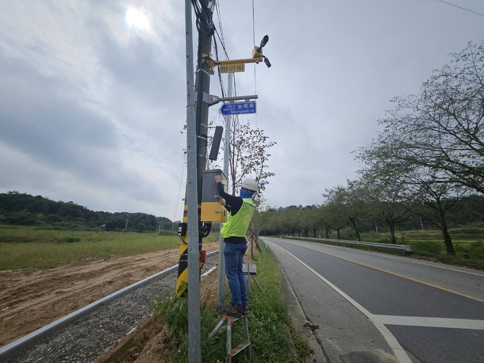 여주시는 추석 명절을 앞두고 시민 안전을 위해 여주시 전역에 설치된 3,000여 대의 방범용 CCTV에 대한 일제 점검을 완료했다고 19일 밝혔다. 사진=여주시청