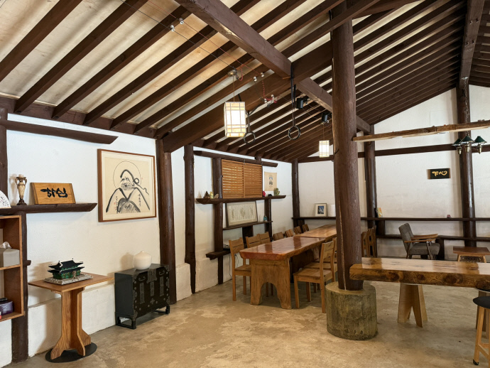 약수 커피를 맛볼 수 있는 카페 하심. 사진=김지영