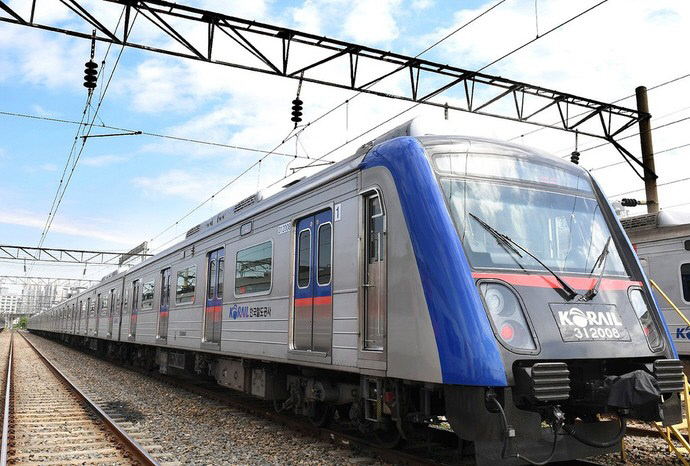 363643125_2386045_1421