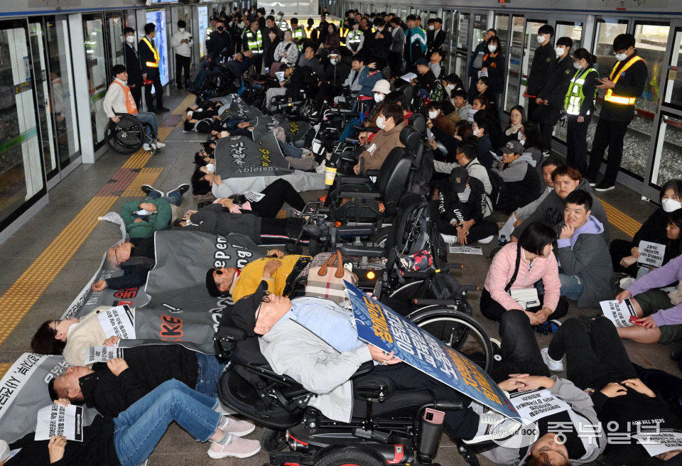 수원역 장차연 집회 (14)