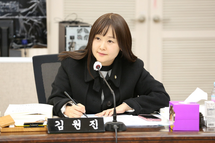 김원진 인천 서구의회 기획행정위원장. 사진=서구의회