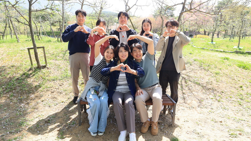 과천시는 지난 6일 시청 상황실에서 ‘2024년 제2회 과천시 청년정책위원회’를 열고 올해 시행된 청년정책의 추진 현황을 점검하며 청년위원들의 의견을 수렴했다. 사진=과천시청