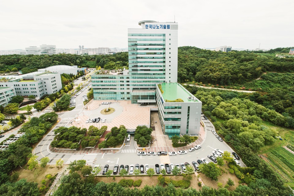 평택시가 국가첨단전략산업 특화단지 지원 사업을 본격 추진하며 반도체 산업 발전에 나섰다.사진=평택시