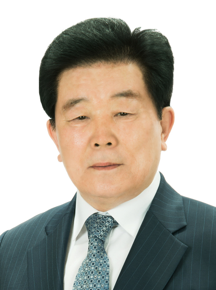 이의명 인천 옹진군의회 의장. 사진=옹진군의회