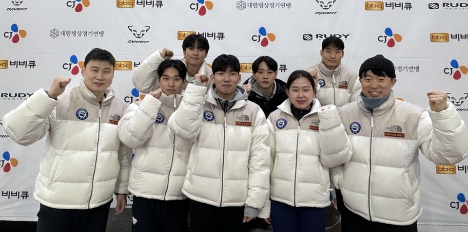 의정부시 스피드스케이팅팀(감독 제갈성렬, 코치 이강석)이 지난 15일부터 17일까지 열린 ‘제106회 전국동계체육대회’에서 금메달 6개, 은메달 4개, 동메달 1개를 획득하며 경기도 종목 우승에 크게 기여했다. 사진=의정부시