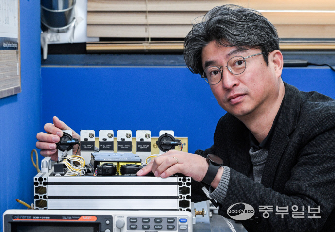 박준일 CP6 대표가 중부일보와 인터뷰를 진행하고 있다. 임채운 기자