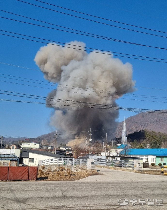 6일 경기도 포천시 이동면 노곡리에서 폭탄 오폭 추정사고가 발생했다. 사진=독자제공