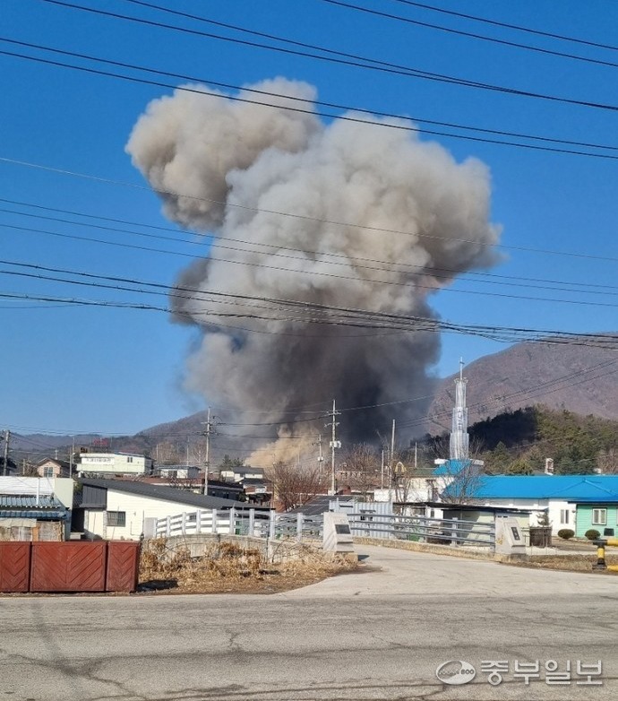 6일 경기도 포천시 이동면 노곡리에서 폭탄 오폭 추정사고가 발생했다. 사진=독자제공