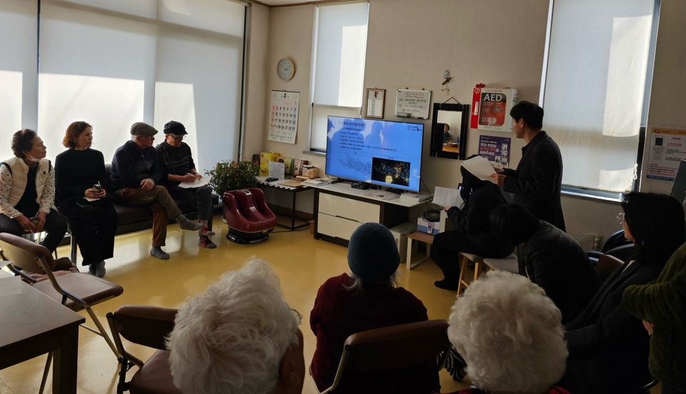 구리시는 아치울마을회관에서 2025년도 지적재조사사업(아치울1지구)에 대해 현장 설명회를 성료했다. 사진=구리시