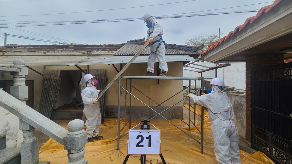 시흥시는 시민의 주거환경 개선과 삶의 질 향상을 위해 ‘2025년 슬레이트 철거 및 지붕개량 지원사업’을 시행한다. 사진=시흥시