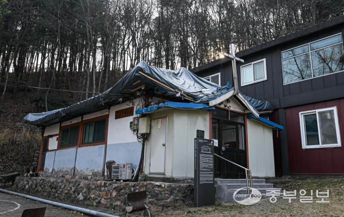 경기도 근대문화유산 ‘군포 둔대교회’. 임채운기자