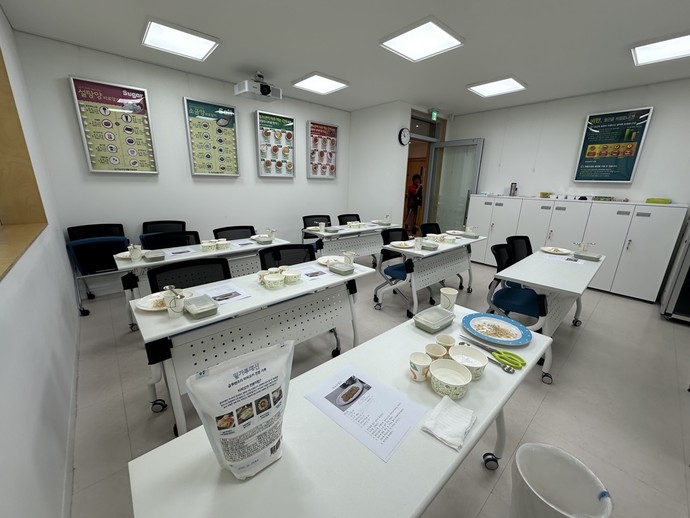 여주시 보건소 가남건강생활지원센터는 '두부를 넣은 당뇨 인절미' 건강영양교실을 운영했다고 밝혔다. 사진=여주시