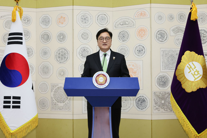 우원식 국회의장이 윤석열 전 대통령에 대한 헌재의 파면이 선고된 4일 서울 여의도 국회에서 대국민담화를 하고 있다. 사진=연합뉴스