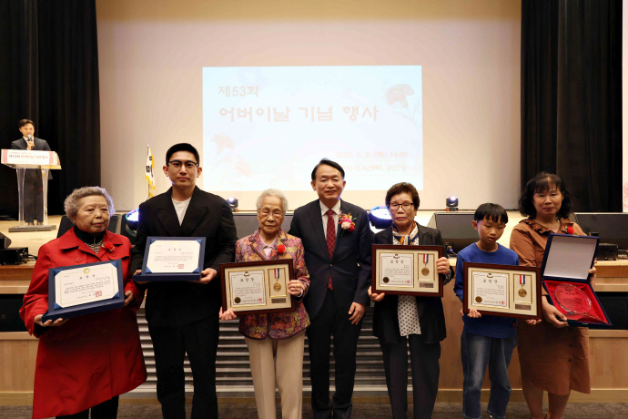(1)인천 동구_ 제53회 어버이날 기념 행사 성황리 마무리1